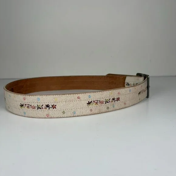 2000s Cracked Leather Look Floral Belt - Picture 2 of 6